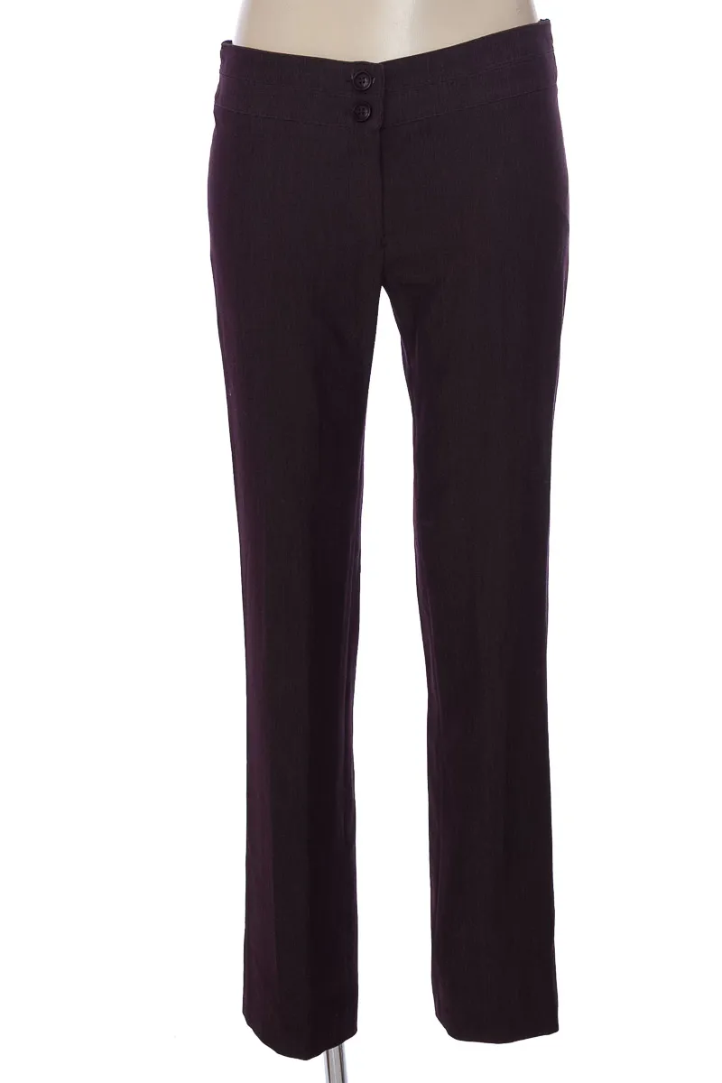 PANTALóN COLOR MORADO  COCO