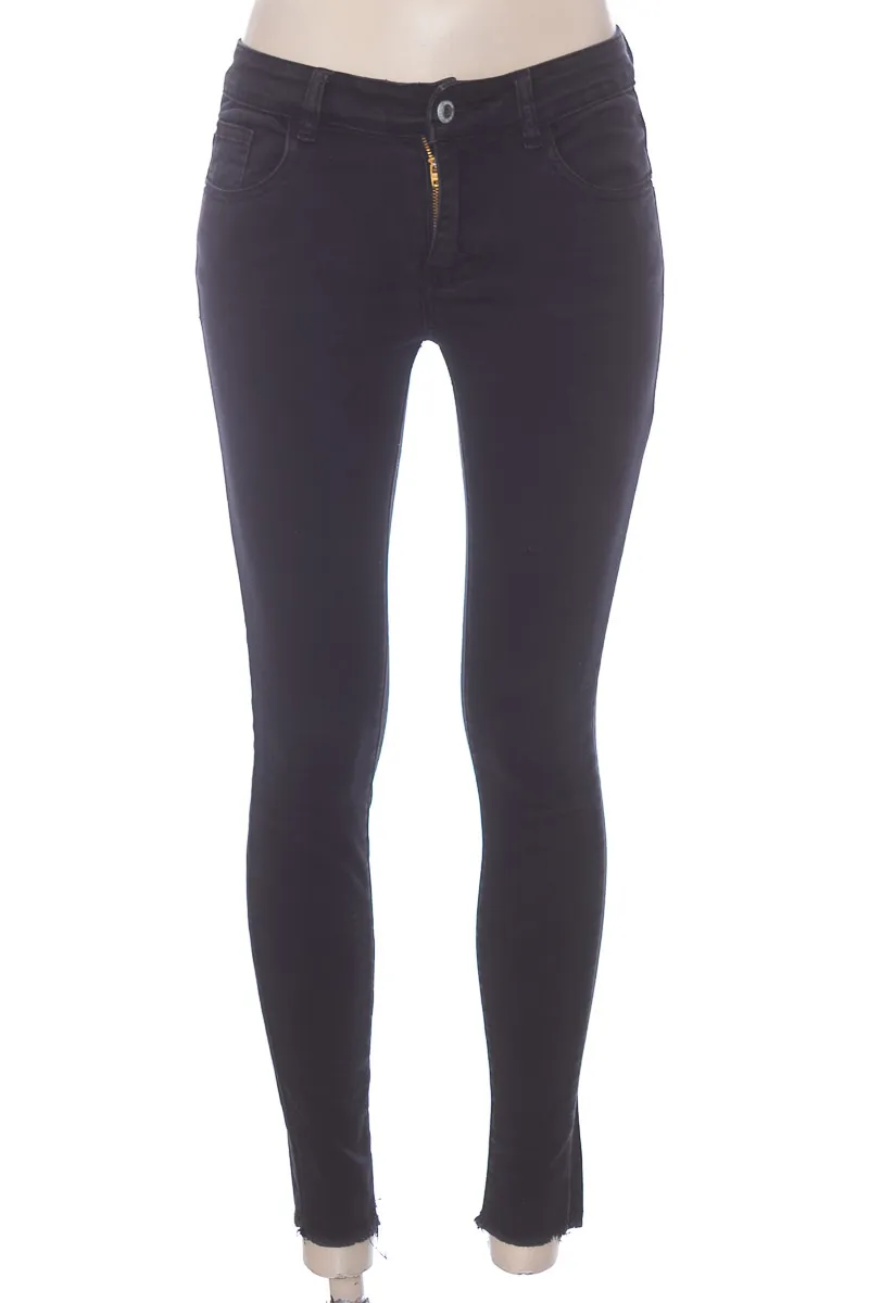 PANTALóN COLOR NEGRO  ELA
