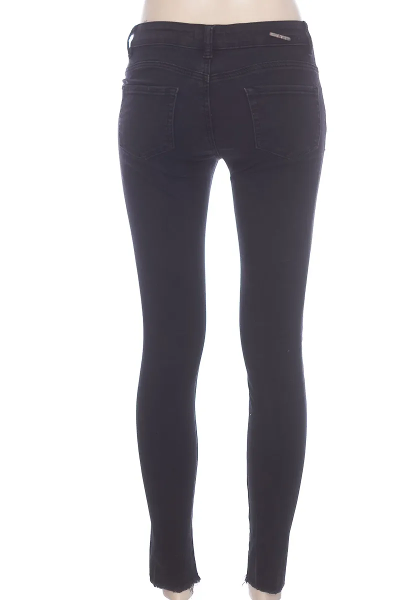 PANTALóN COLOR NEGRO  ELA