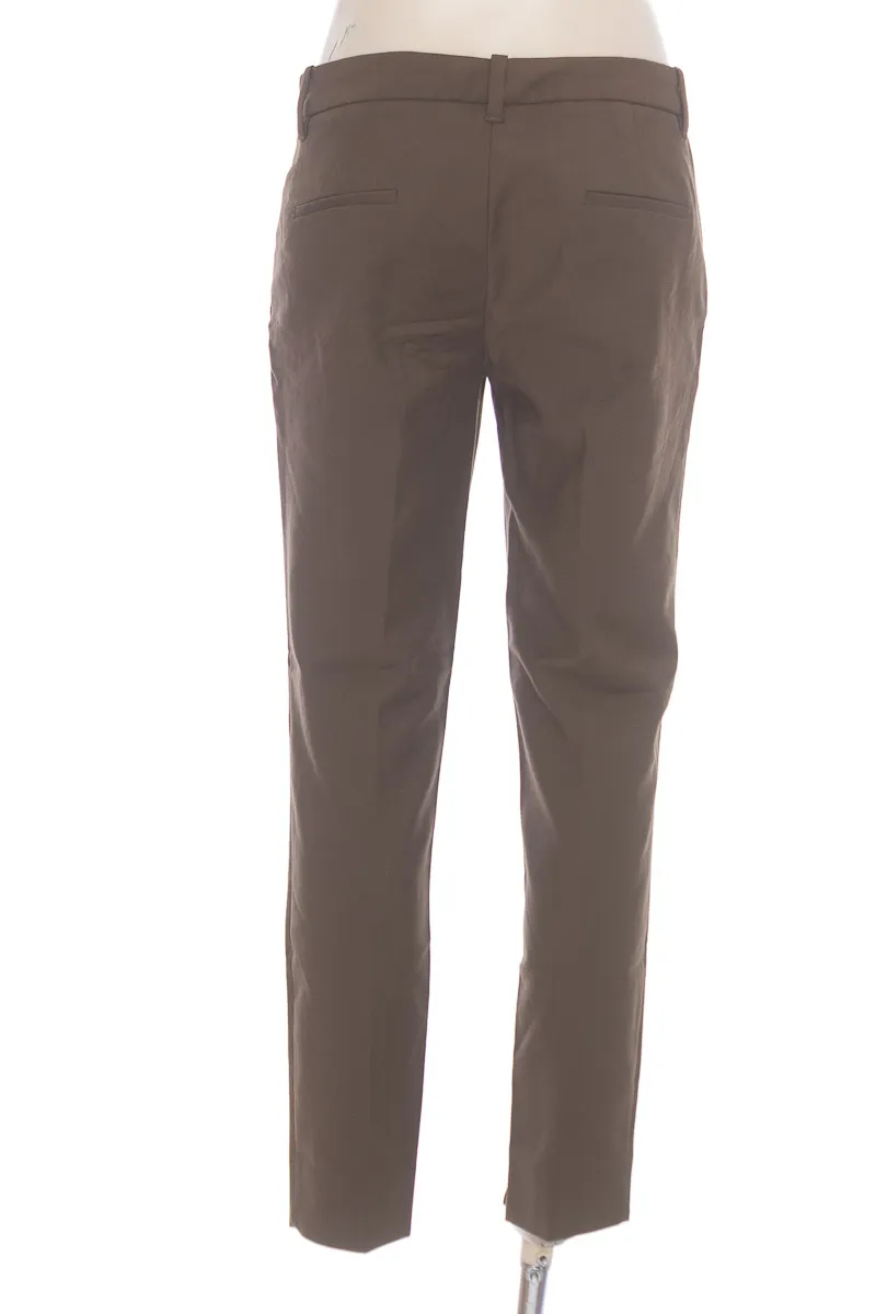 PANTALóN COLOR VERDE  ZARA