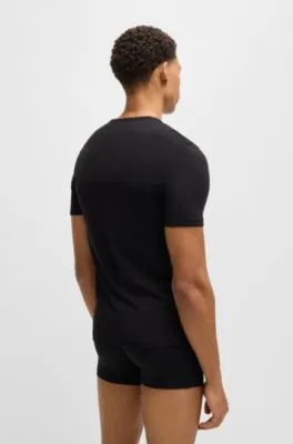 Paquete de tres camisetas interiores de algodón con logo bordado