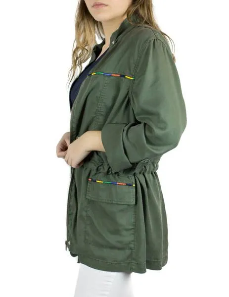 parka naf naf motivos bordados verde