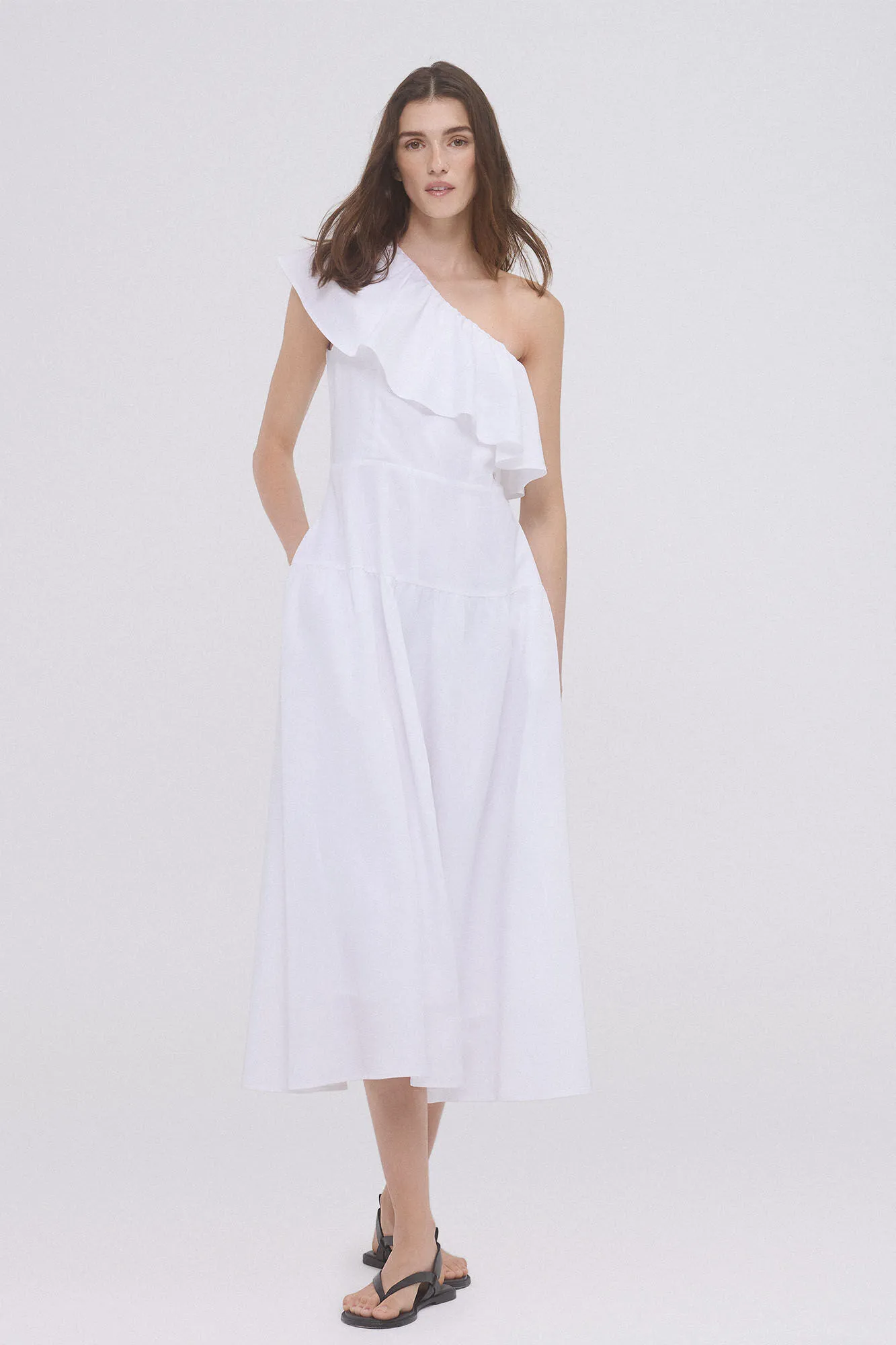 Pedro del Hierro Vestido asimetrico volante