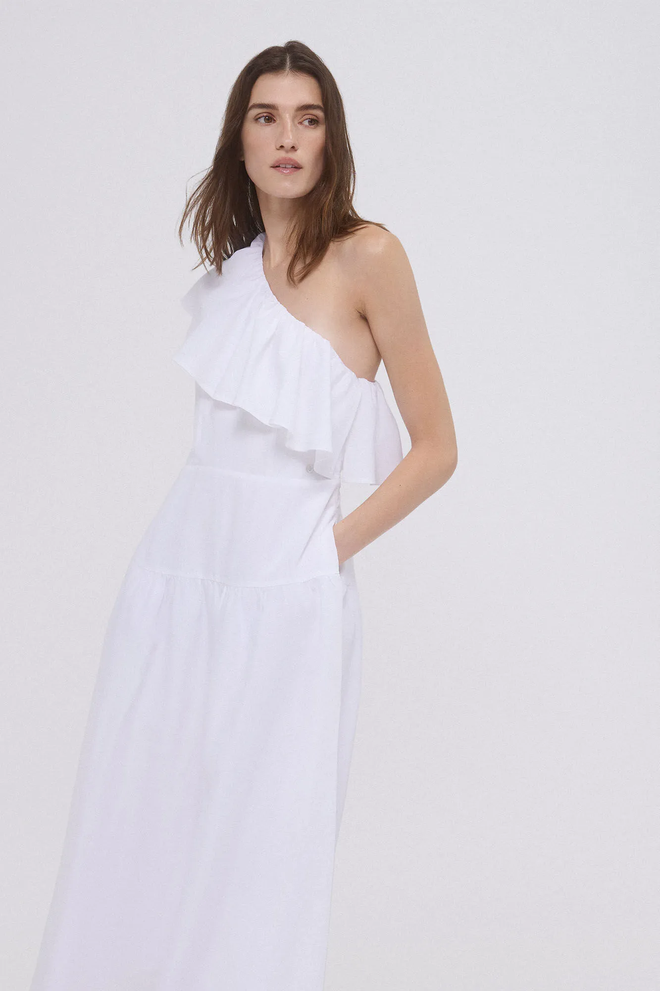 Pedro del Hierro Vestido asimetrico volante