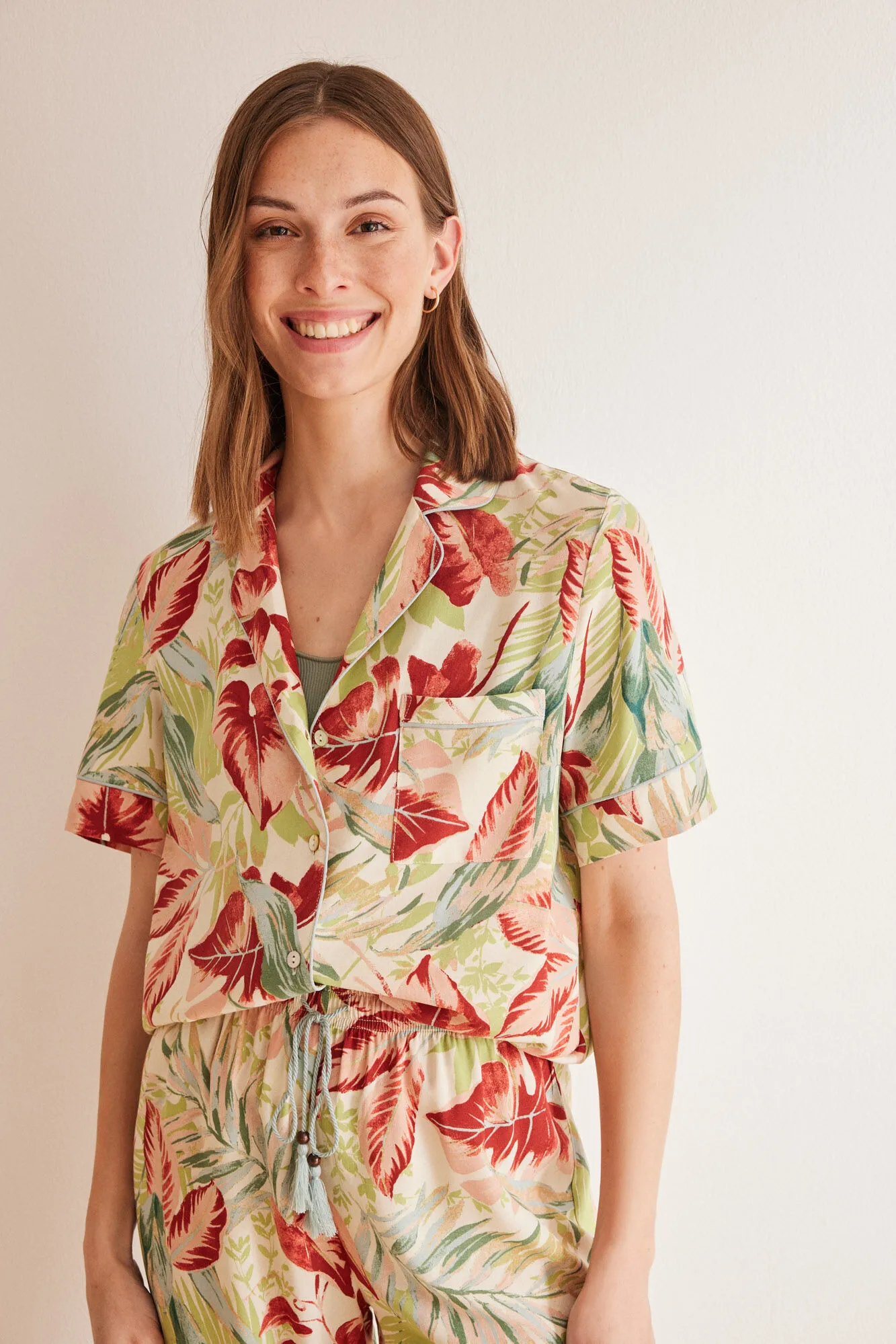 Pijama camisero estampado allover floral