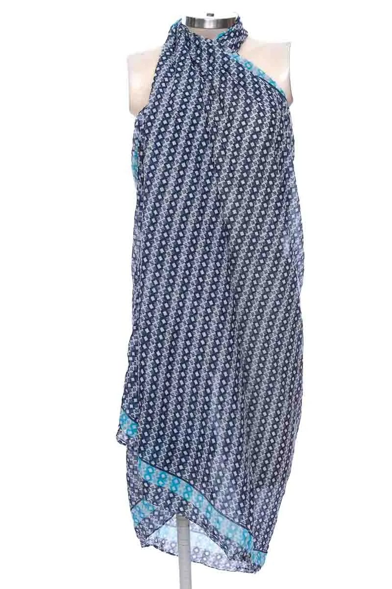 ROPA DEPORTIVA / SALIDA DE BAñO COLOR AZUL  LORA MOJADA