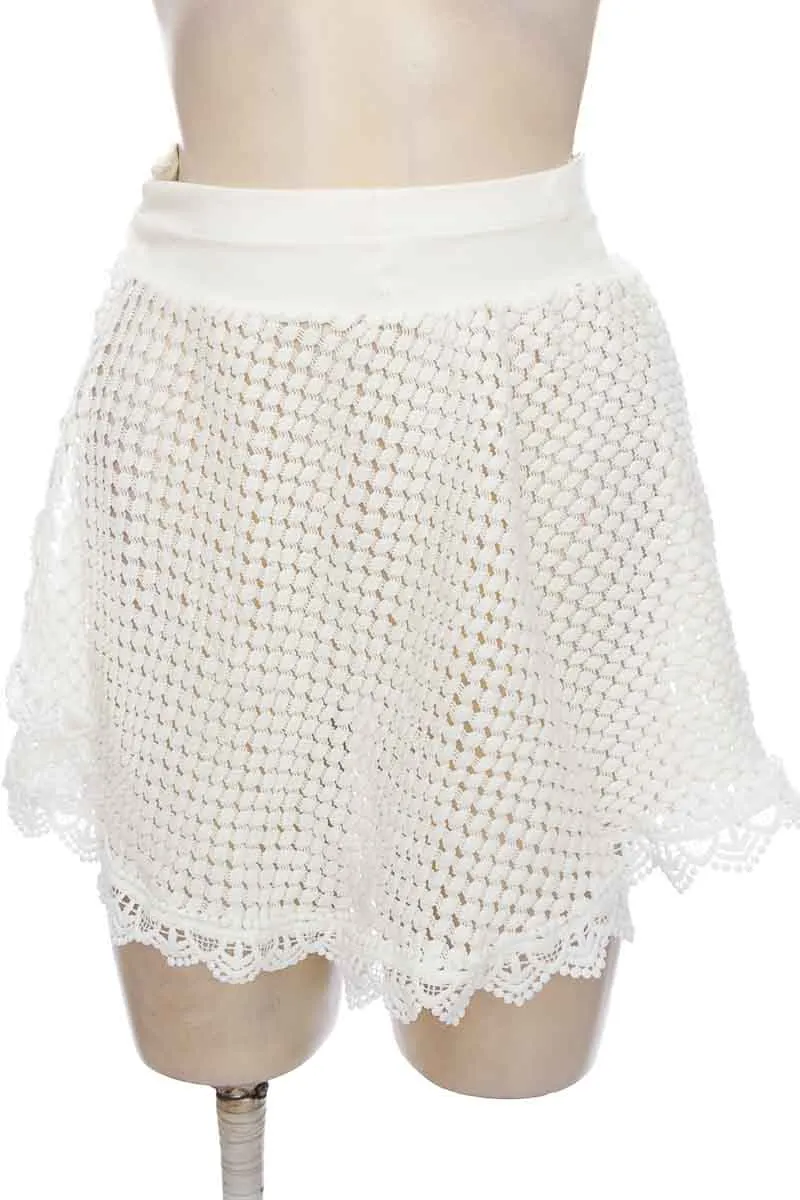 ROPA DEPORTIVA / SALIDA DE BAñO COLOR BLANCO  LAURA