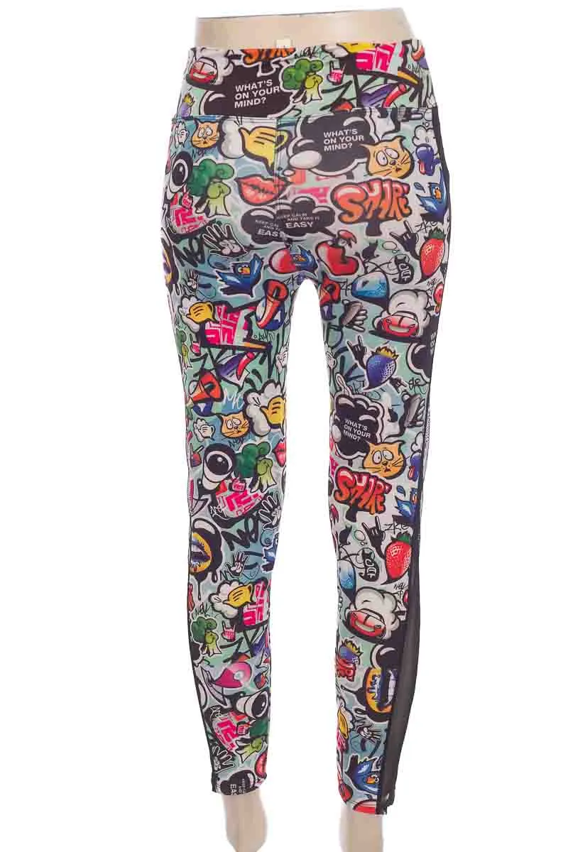ROPA DEPORTIVA / SALIDA DE BAñO COLOR ESTAMPADO  CLOSEANDO