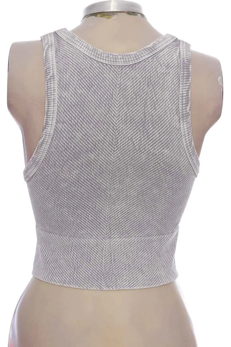 ROPA DEPORTIVA / SALIDA DE BAñO COLOR GRIS  CLOSEANDO
