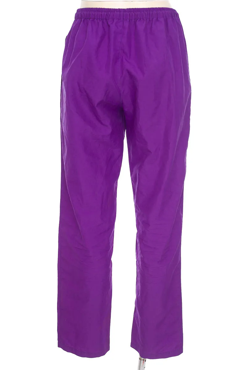 ROPA DEPORTIVA / SALIDA DE BAñO COLOR MORADO  CLOSEANDO