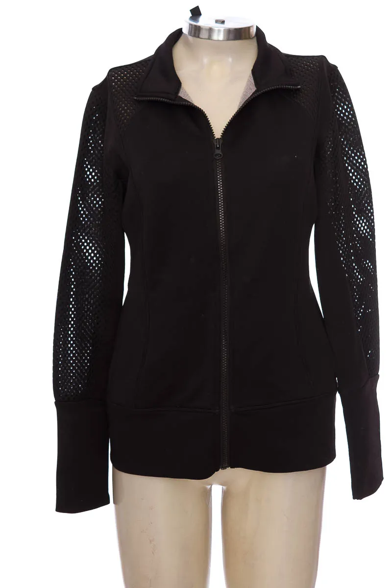 ROPA DEPORTIVA / SALIDA DE BAñO COLOR NEGRO  DEGREE