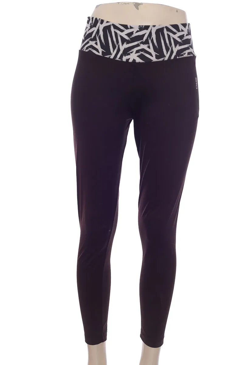 ROPA DEPORTIVA / SALIDA DE BAñO COLOR NEGRO  SIABATTO