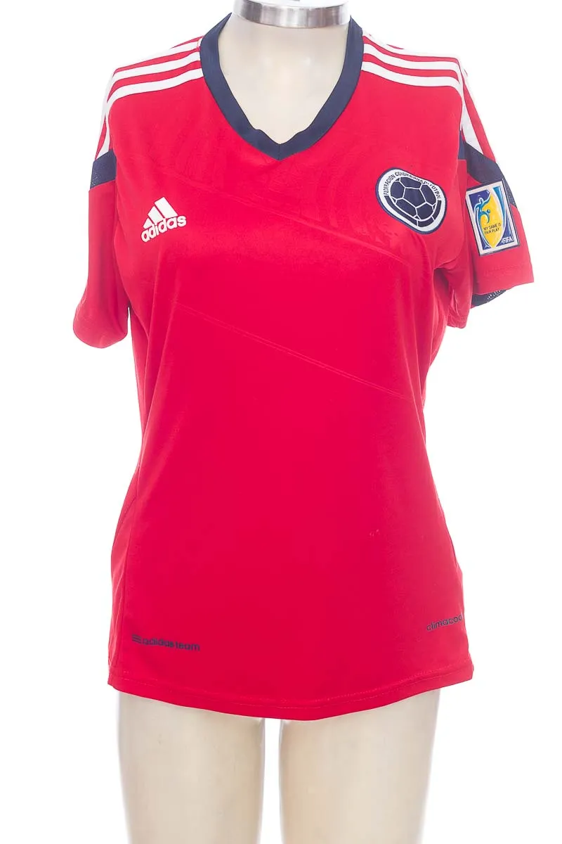 ROPA DEPORTIVA / SALIDA DE BAñO COLOR ROJO  ADIDAS