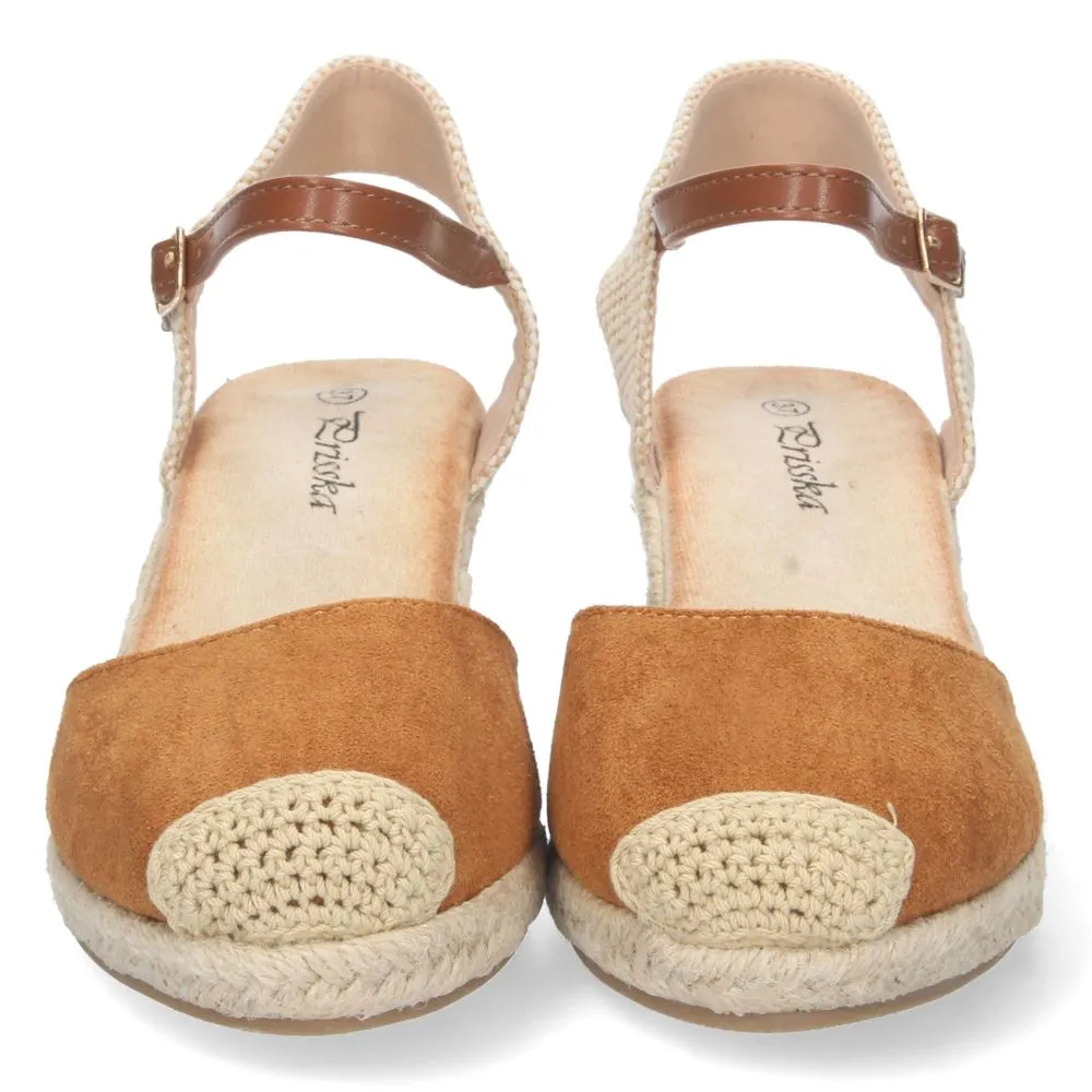 Sandalias de cuña, alpargatas de cuña, sandalias esparteras, sandalias tendencia verano 2023, descub