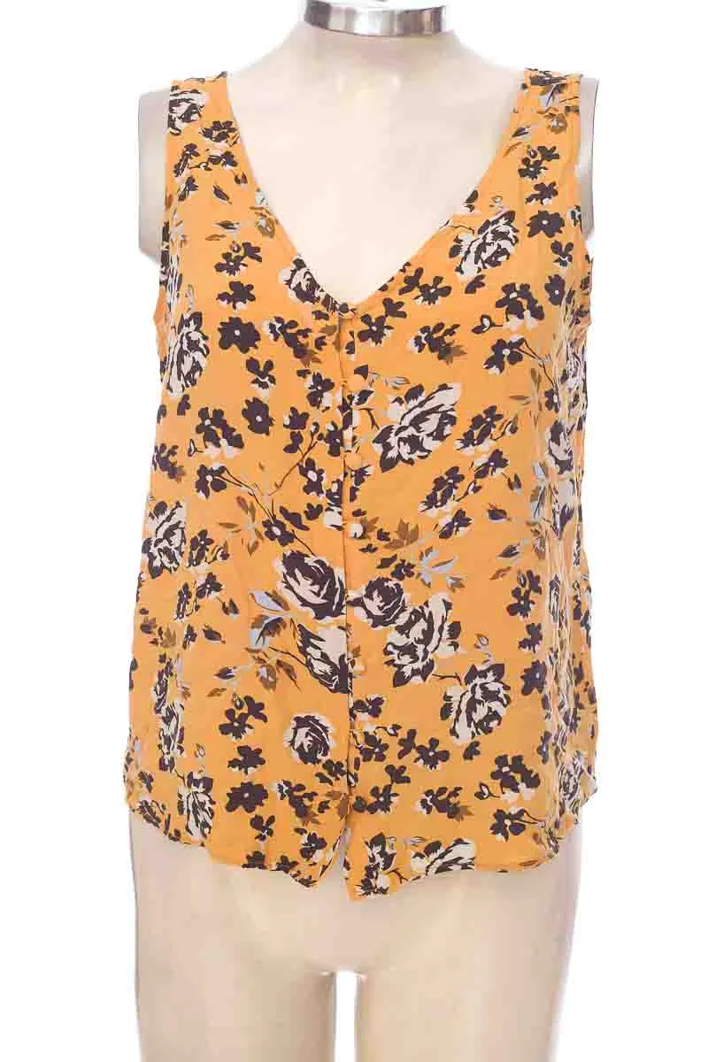TOP / CAMISETA COLOR AMARILLO  NAF NAF