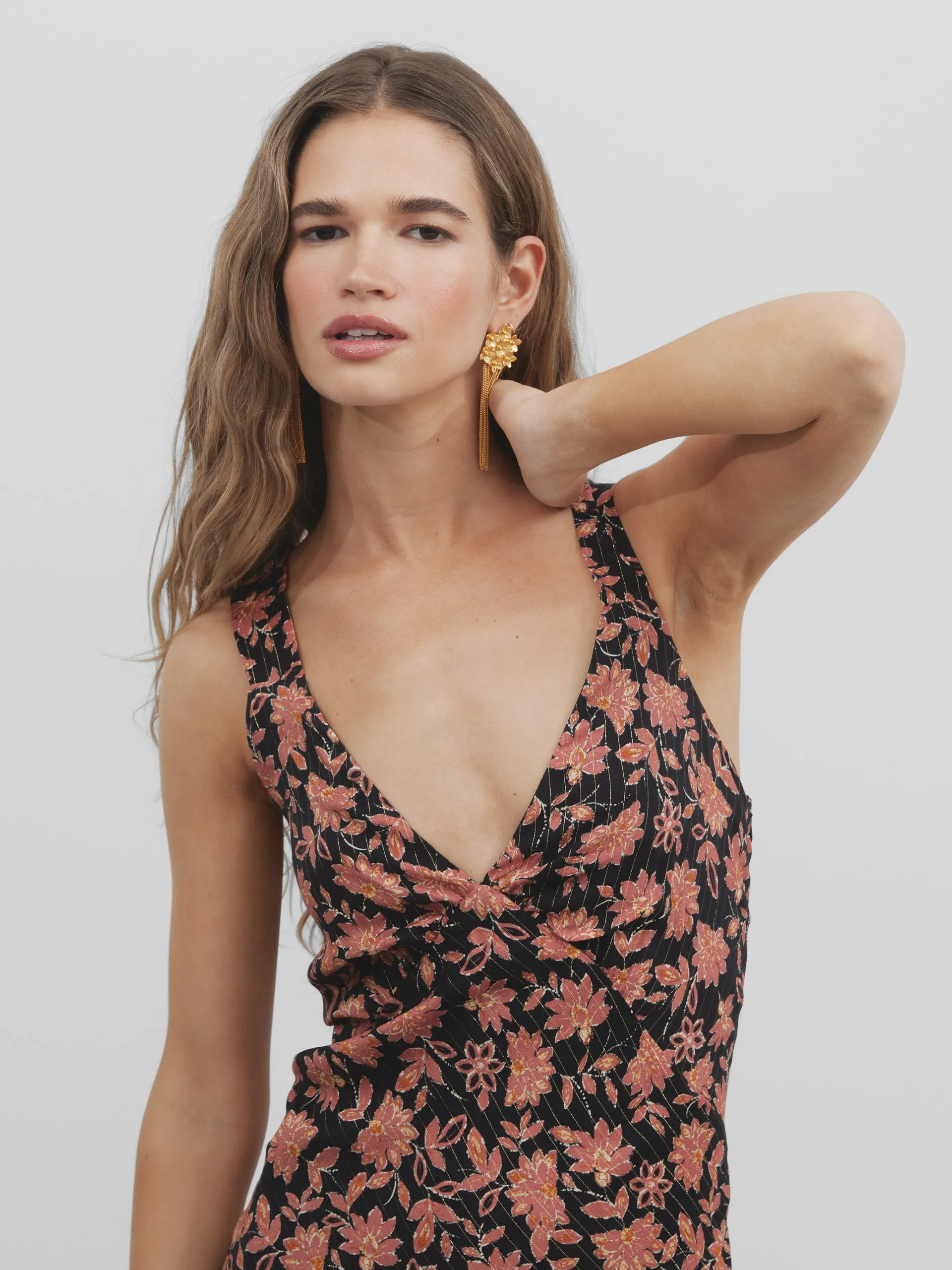 Vestido midi estampado flores negro