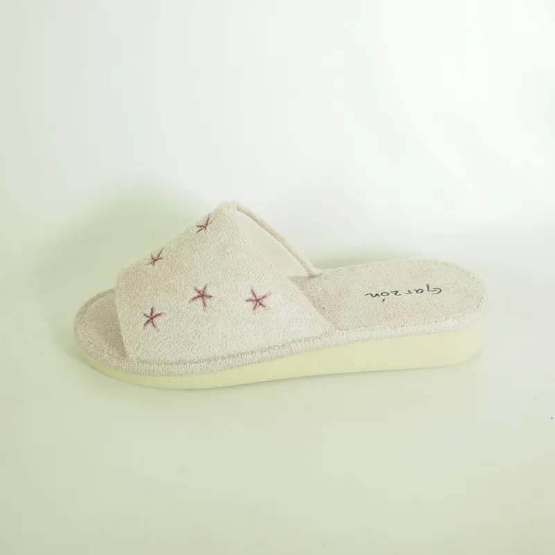 ZAPATILLAS DE CASA GARZóN P422111 BEIGE