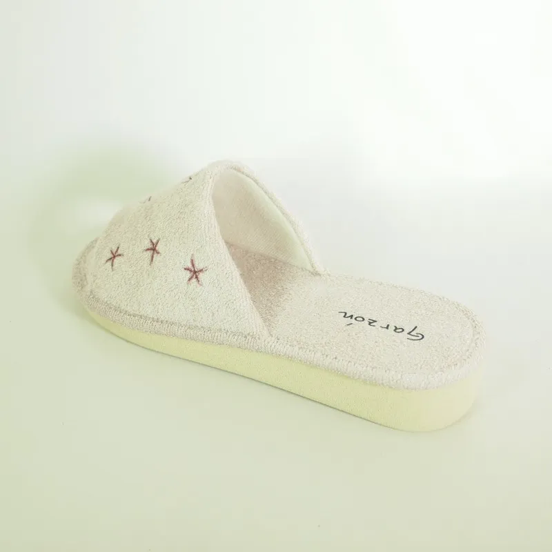 ZAPATILLAS DE CASA GARZóN P422111 BEIGE