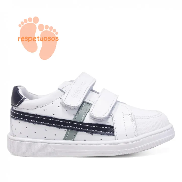 Zapatillas respetuosas blancas con detalles azules