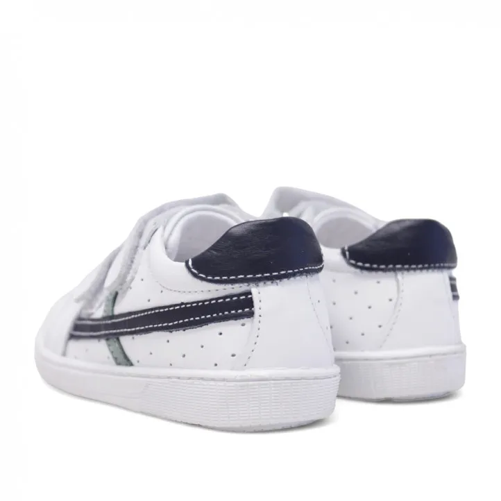 Zapatillas respetuosas blancas con detalles azules