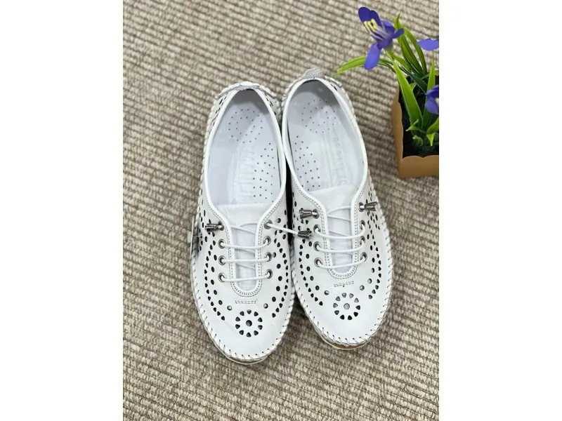 ZAPATO SPORT PIEL 237750 MANLISA EN COLOR BLANCO, CUERO O JEANS