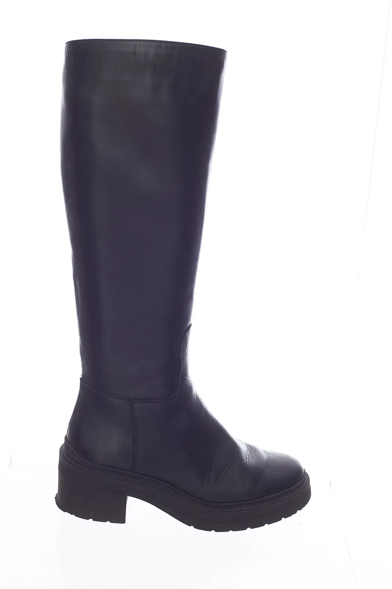 ZAPATOS COLOR NEGRO  UNISA