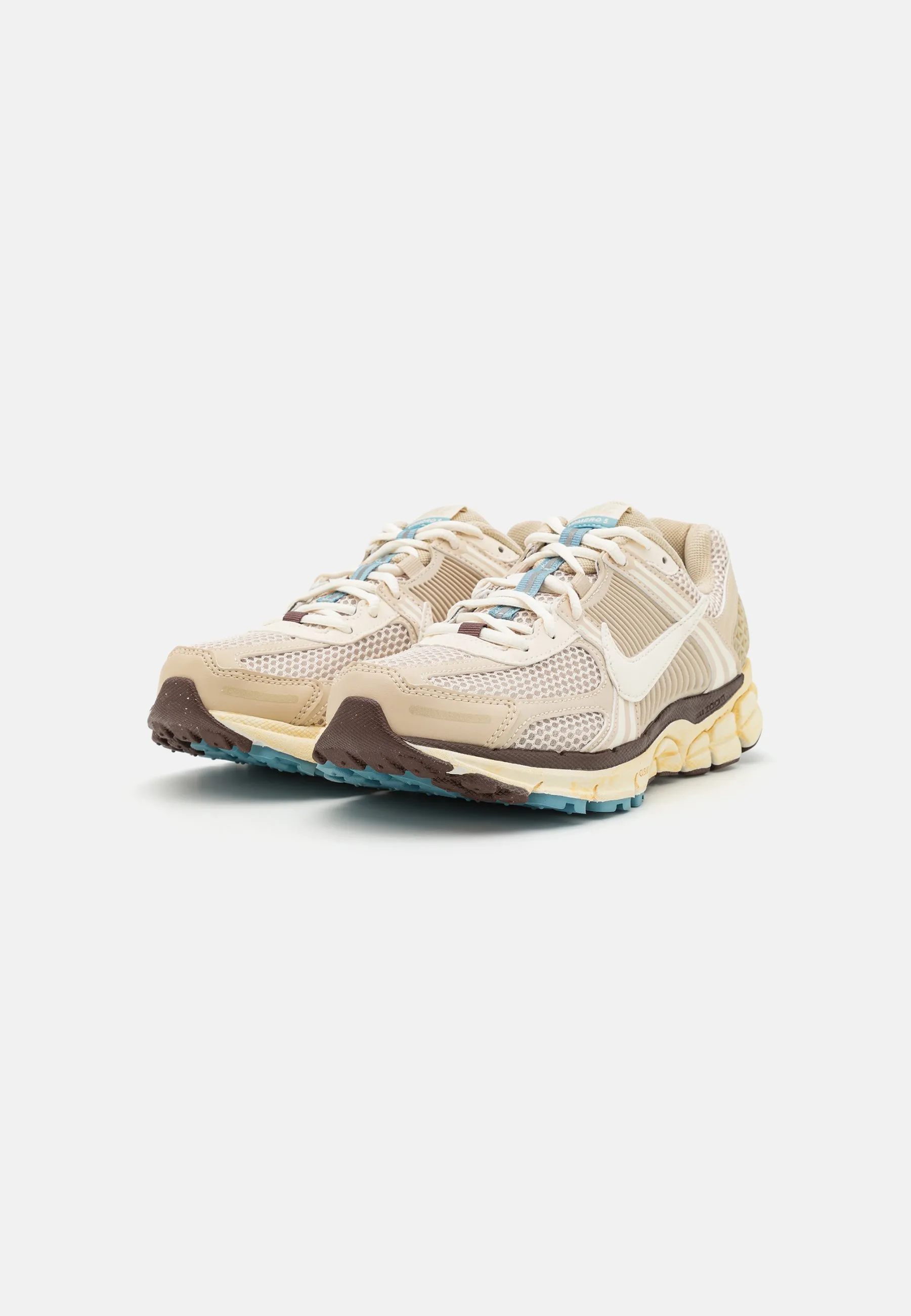 ZOOM VOMERO 5   ZAPATILLAS