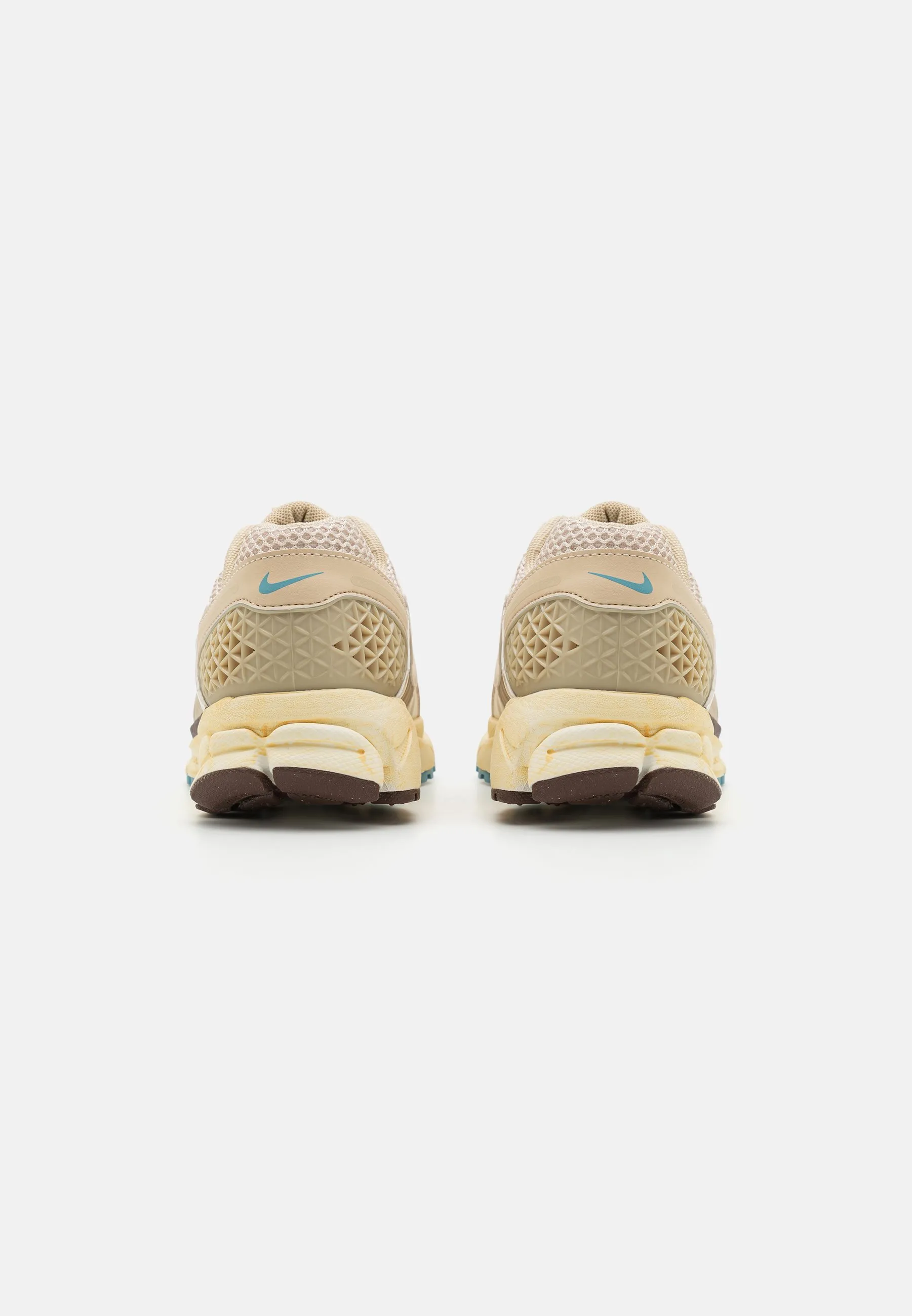 ZOOM VOMERO 5   ZAPATILLAS